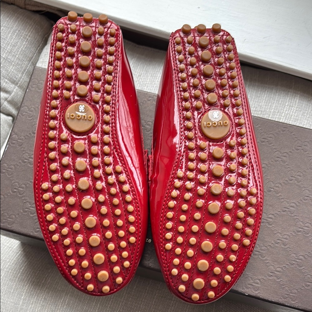 Gucci Red Loafers with Horsebit Detail - Picture 7 of 9